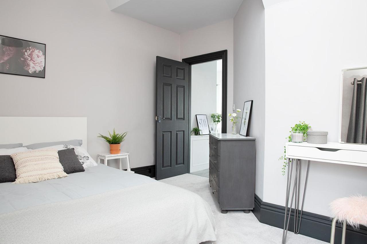 Beautiful First Floor Apartment Poulton-le-Fylde Exterior photo